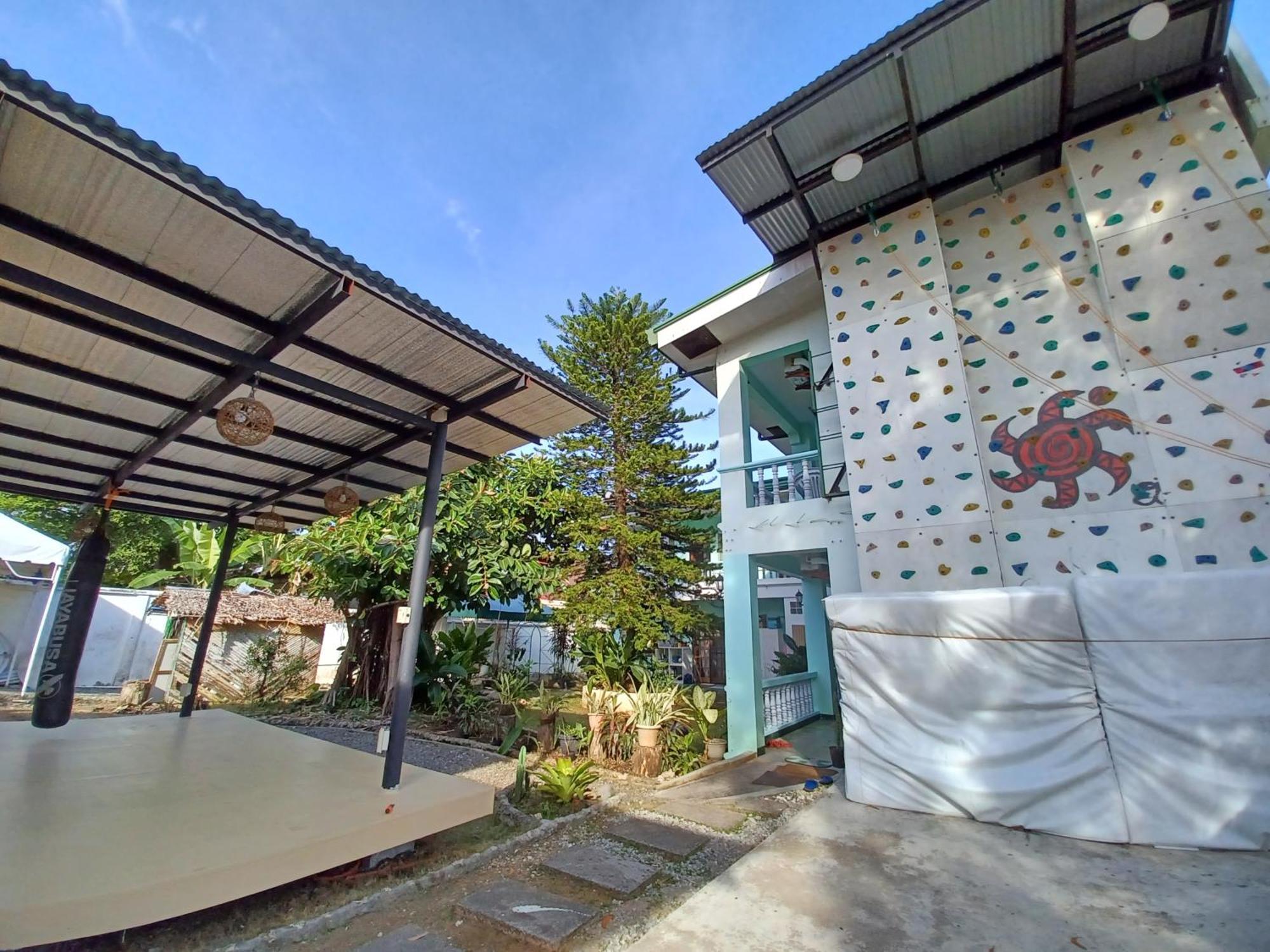 Citadel Alona Inn Panglao City Exterior foto